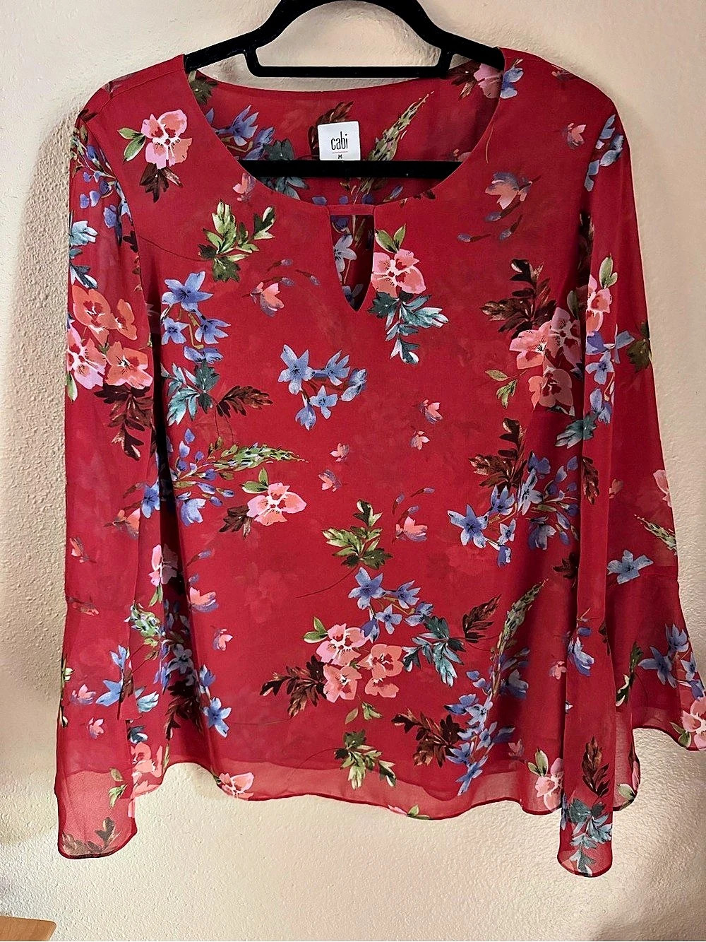 cabi Devoted Blouse Floral Red & Blue Size Medium